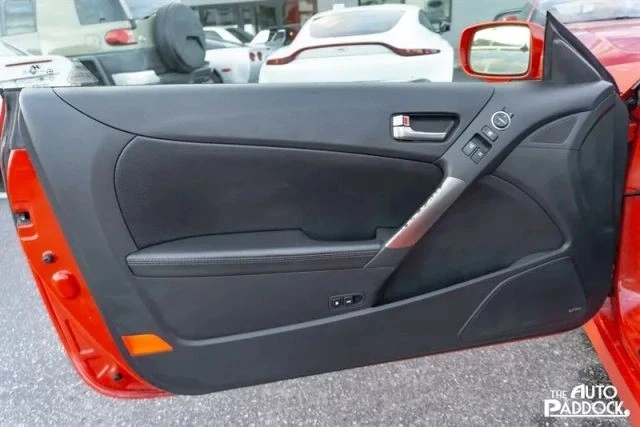 2014 Hyundai Genesis Coupe - Image 10 of 21