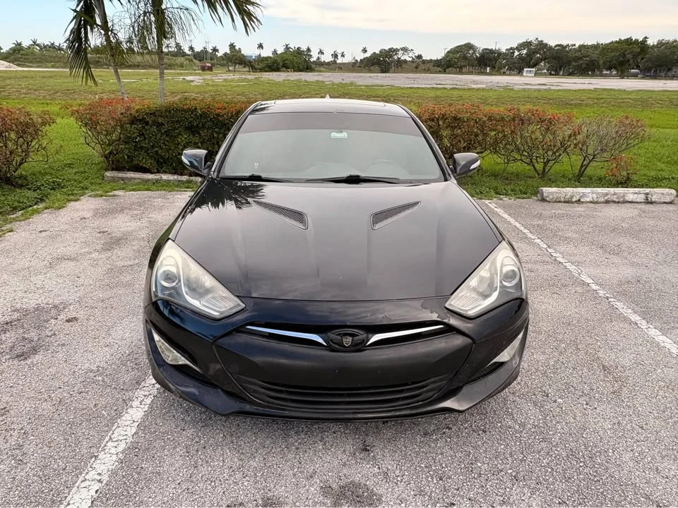 2014 Hyundai Genesis Coupe - Image 4 of 7