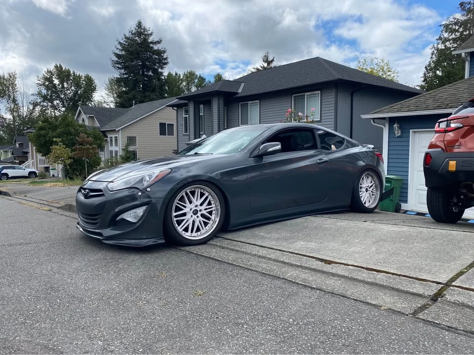 2014 Hyundai Genesis Coupe - Image 2 of 7