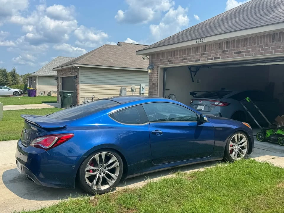 2014 Hyundai Genesis Coupe - Image 2 of 18