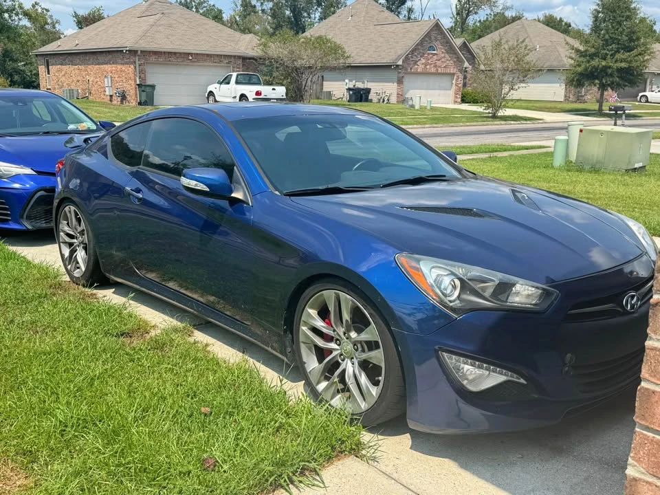 2014 Hyundai Genesis Coupe - Image 5 of 18