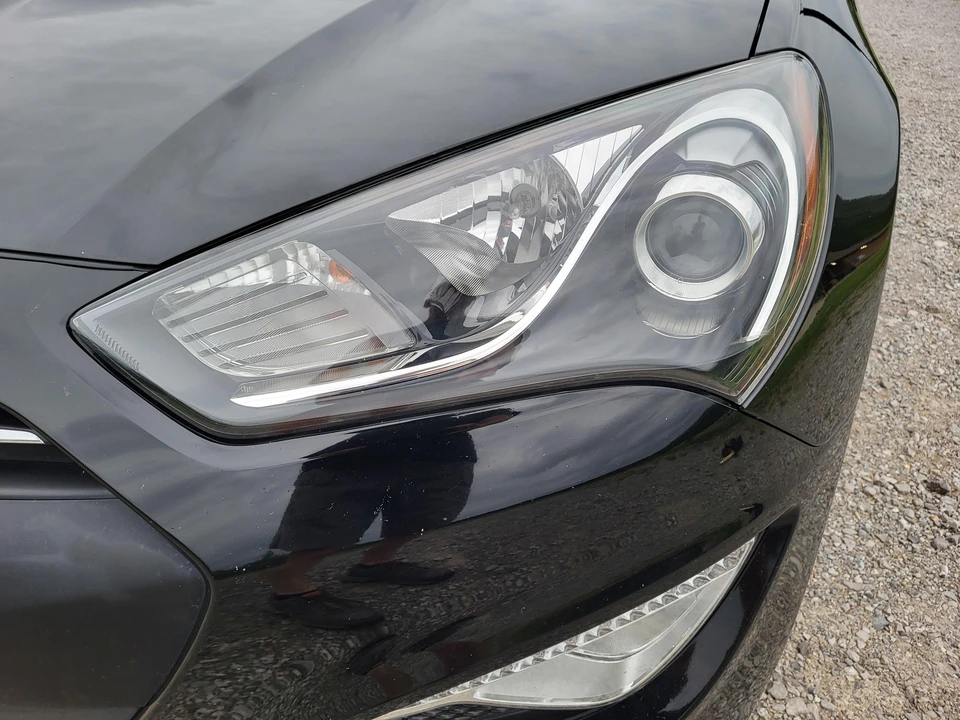 2014 Hyundai Genesis Coupe - Image 18 of 31