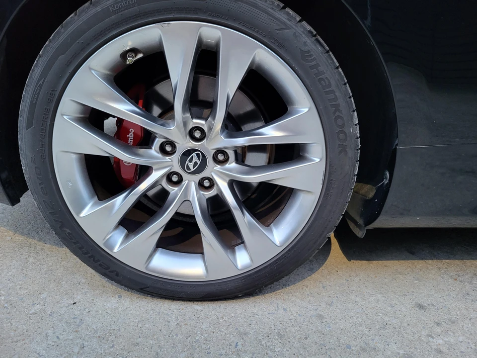 2014 Hyundai Genesis Coupe - Image 27 of 31