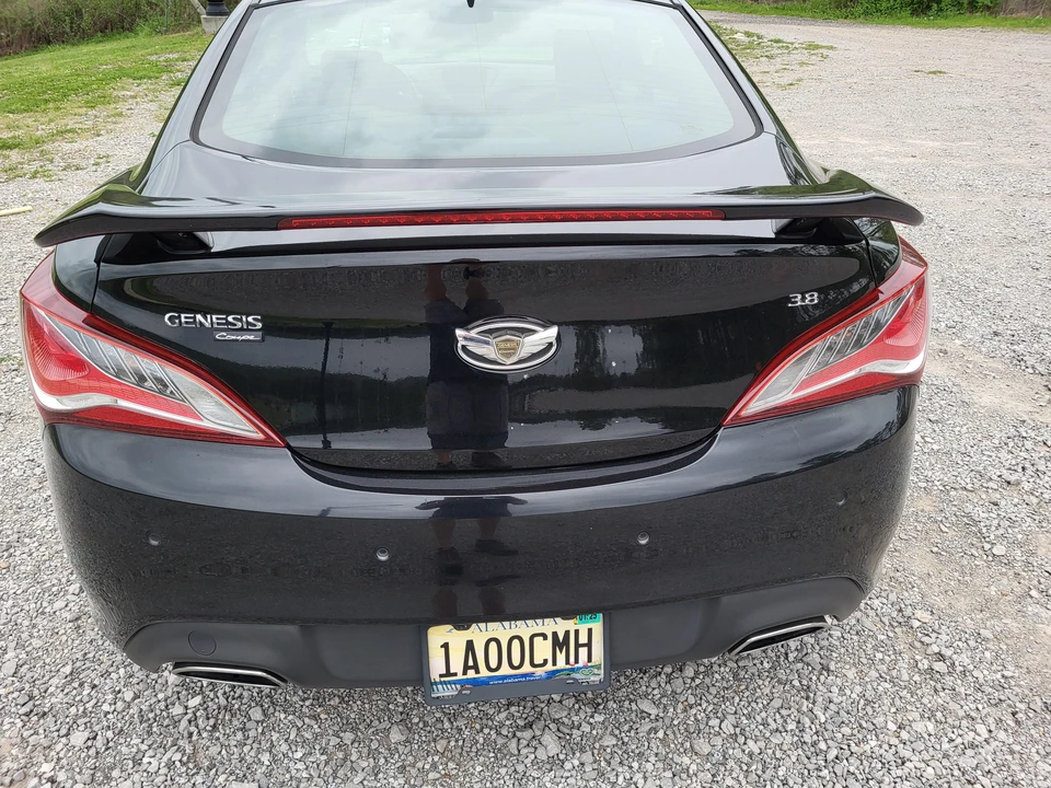 2014 Hyundai Genesis Coupe - Image 9 of 31