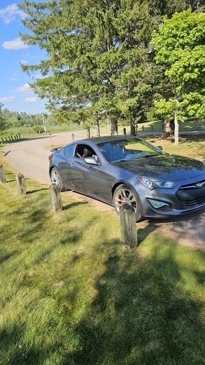 2014 Hyundai Genesis Coupe - Image 4 of 7