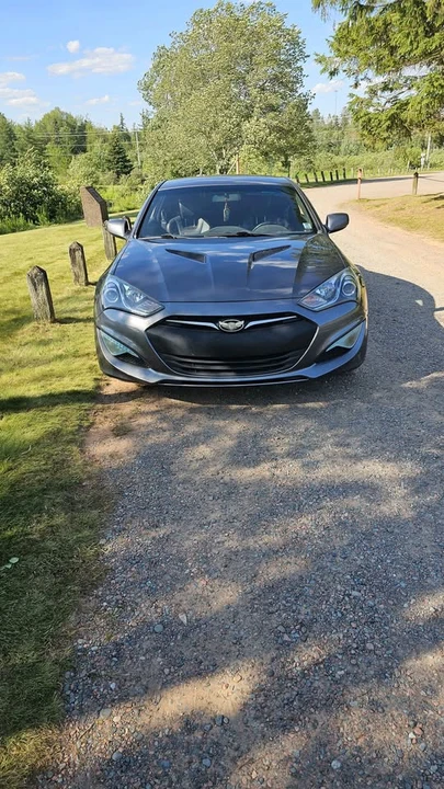 2014 Hyundai Genesis Coupe - Image 2 of 7