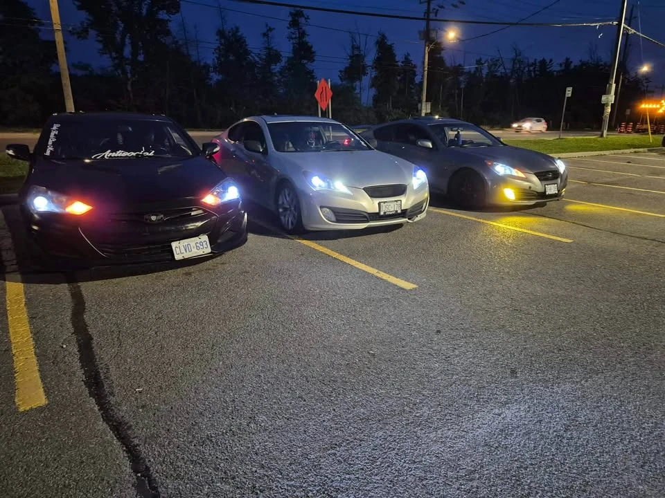 2014 Hyundai Genesis Coupe - Image 2 of 3