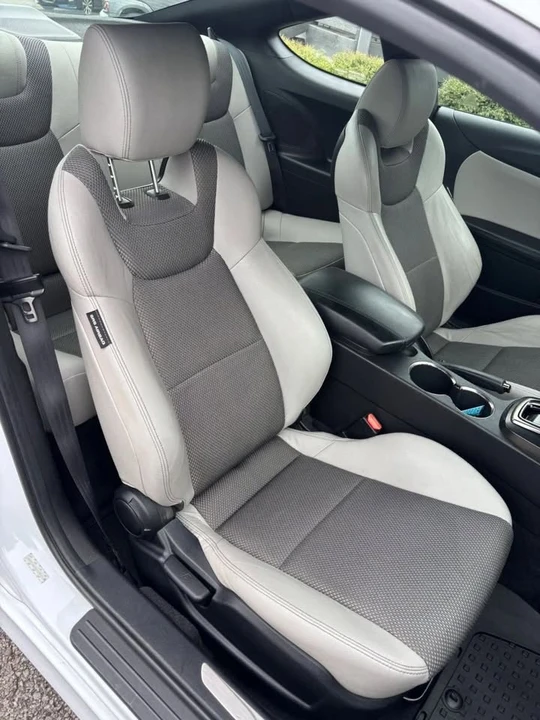 2014 Hyundai Genesis Coupe - Image 15 of 20