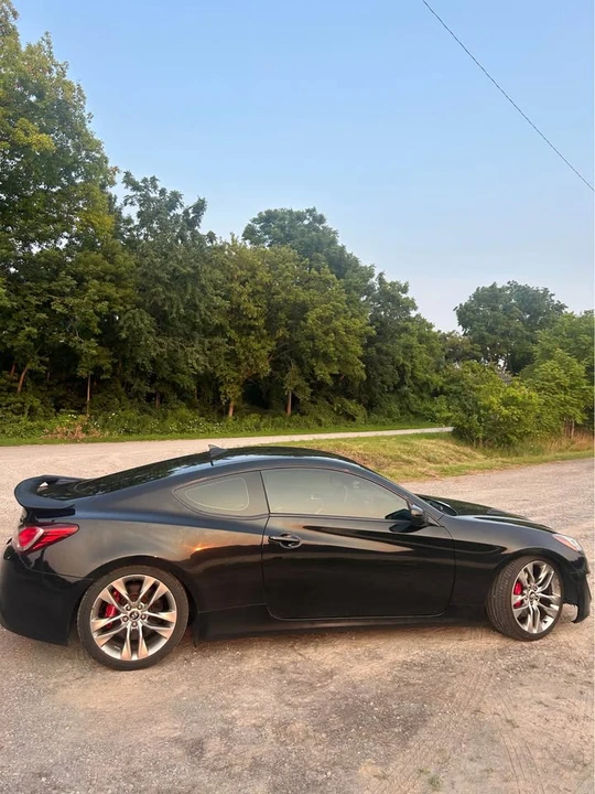 2014 Hyundai Genesis Coupe - Image 4 of 12