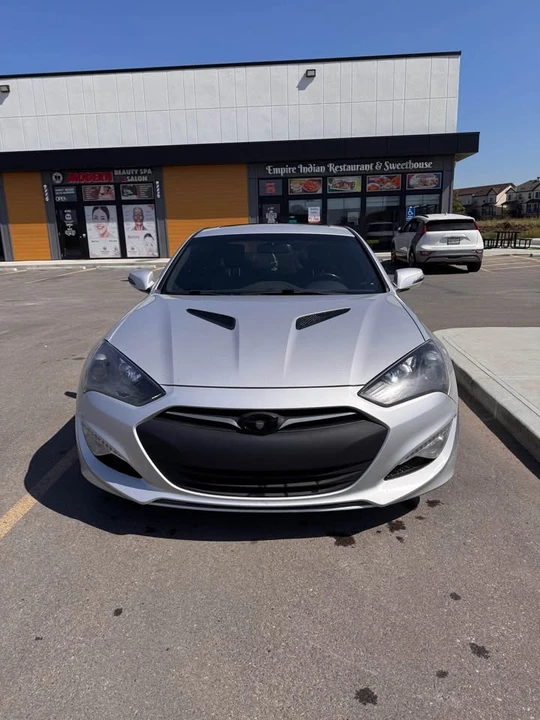 2014 Hyundai Genesis Coupe - Image 2 of 11