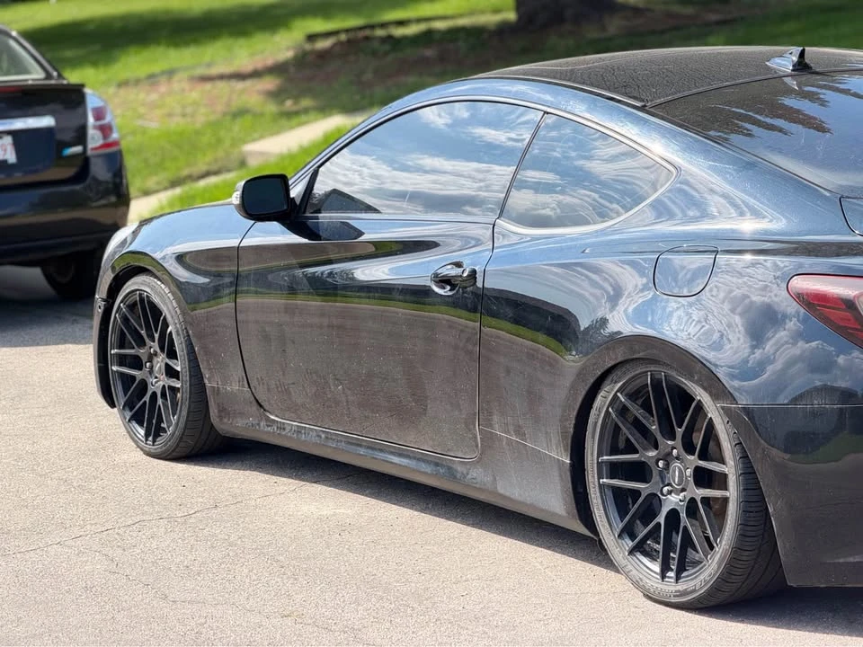2014 Hyundai Genesis Coupe - Image 2 of 9
