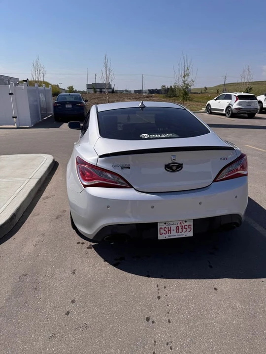 2014 Hyundai Genesis Coupe - Image 5 of 11
