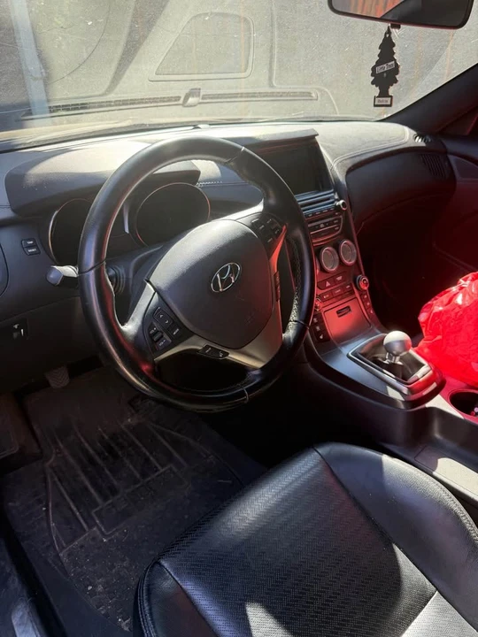 2014 Hyundai Genesis Coupe - Image 2 of 6