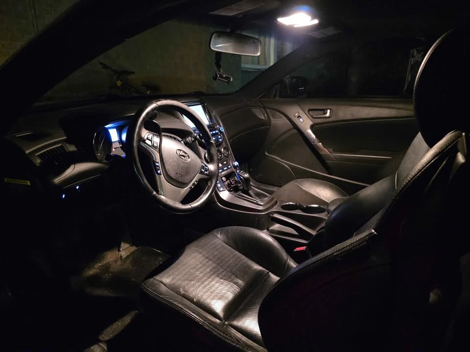 2014 Hyundai Genesis Coupe - Image 4 of 9