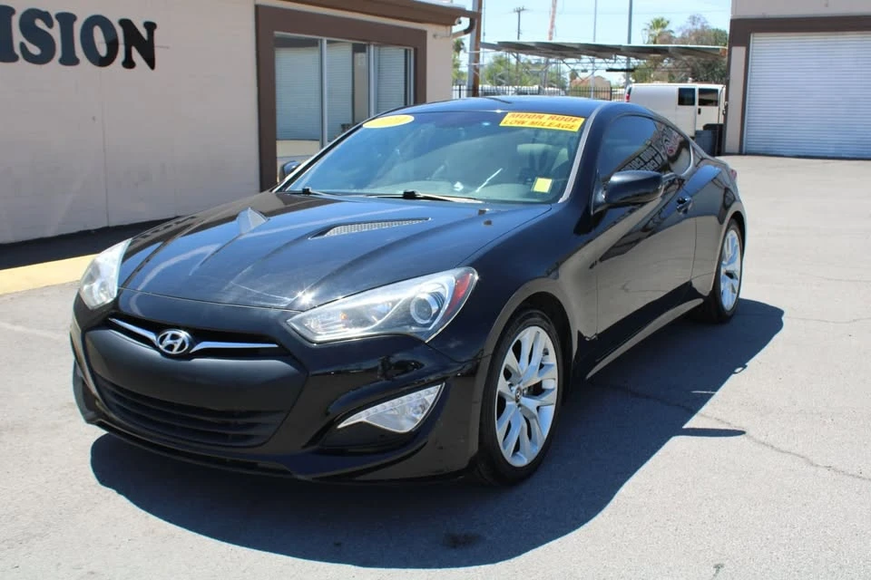 2014 Hyundai Genesis Coupe - Image 2 of 20
