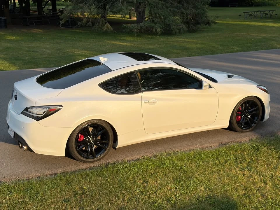 2014 Hyundai Genesis Coupe - Image 3 of 11
