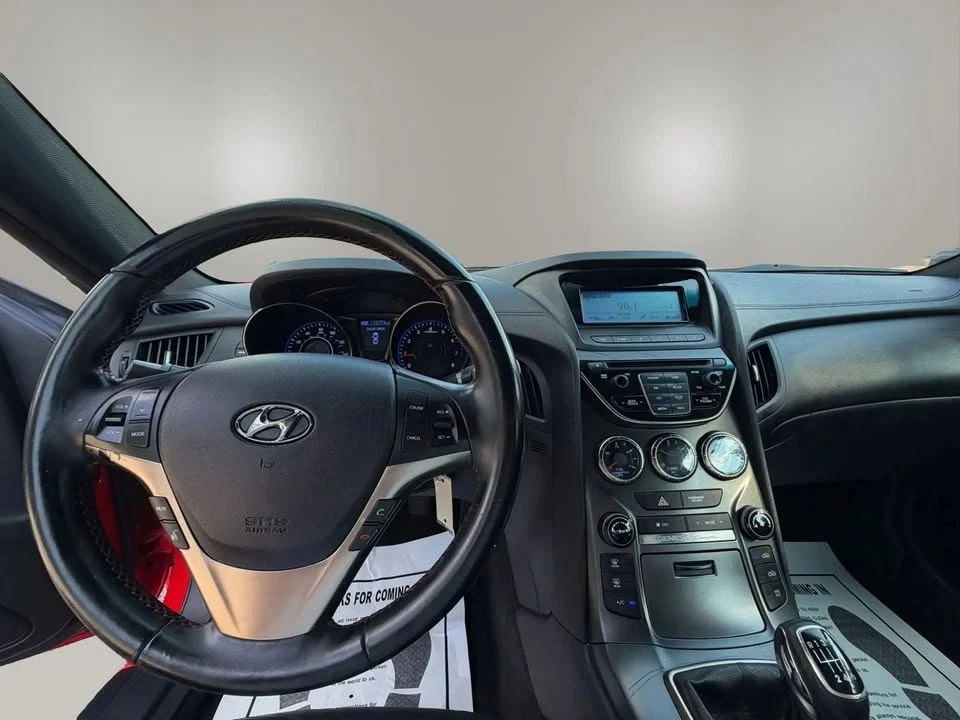 2014 Hyundai Genesis Coupe - Image 13 of 20