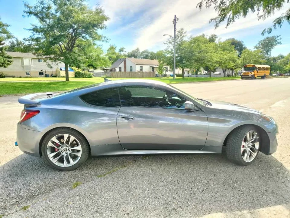 2014 Hyundai Genesis Coupe - Image 4 of 10