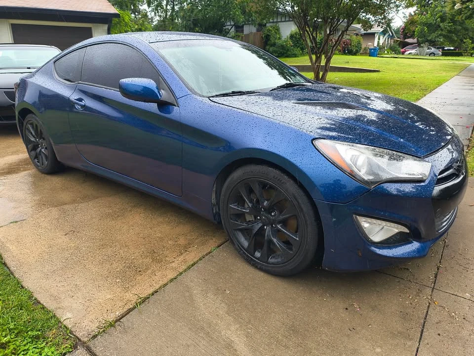 2014 Hyundai Genesis Coupe - Image 3 of 11