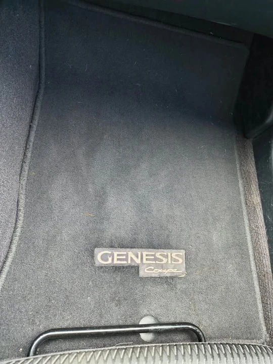 2014 Hyundai Genesis Coupe - Image 10 of 11