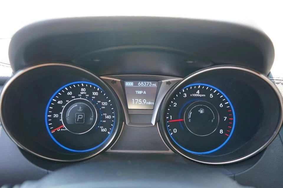 2014 Hyundai Genesis Coupe - Image 17 of 20