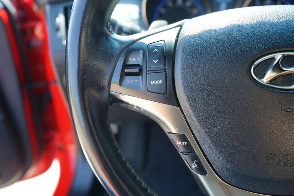 2014 Hyundai Genesis Coupe - Image 12 of 20