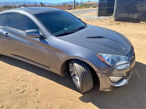 2014 Hyundai Genesis Coupe ST Pickup 4D 8 ft