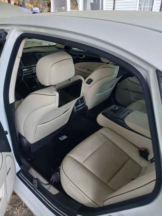 2014 Hyundai Equus - Image 3 of 10