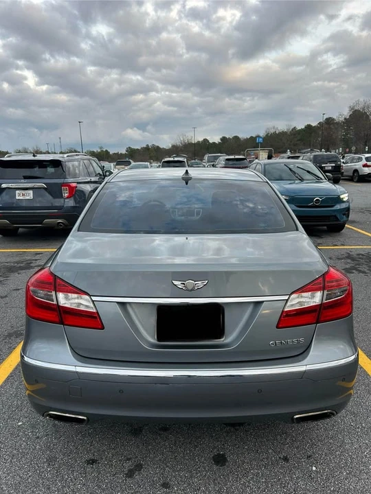 2014 Hyundai Genesis - Image 10 of 10