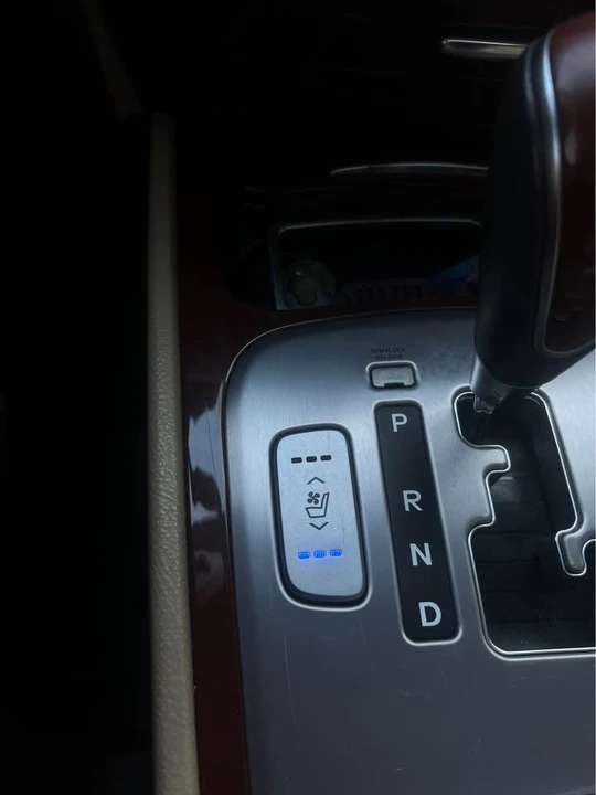 2014 Hyundai Genesis - Image 5 of 10
