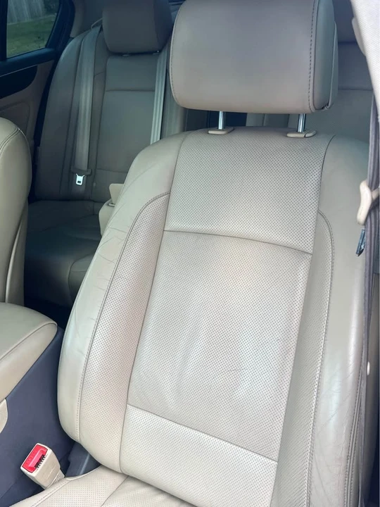 2014 Hyundai Genesis - Image 4 of 10