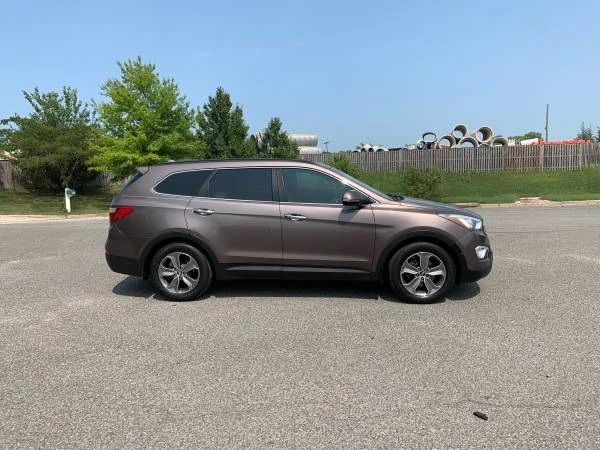 2014 Hyundai Santa Fe - Image 9 of 22
