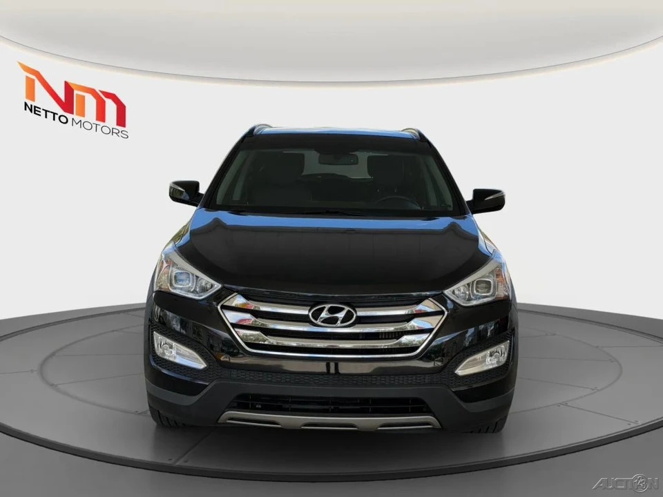 2014 Hyundai Santa Fe - Image 10 of 21