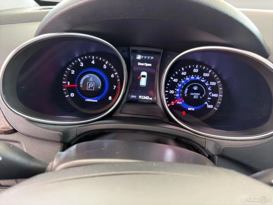 2014 Hyundai Santa Fe - Image 11 of 21