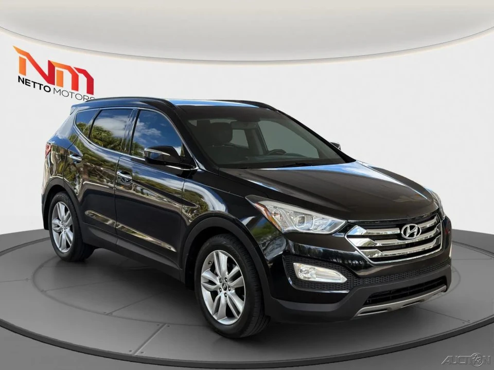 2014 Hyundai Santa Fe - Image 7 of 21