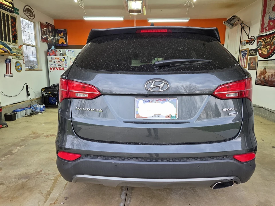 2014 Hyundai Santa Fe - Image 3 of 12