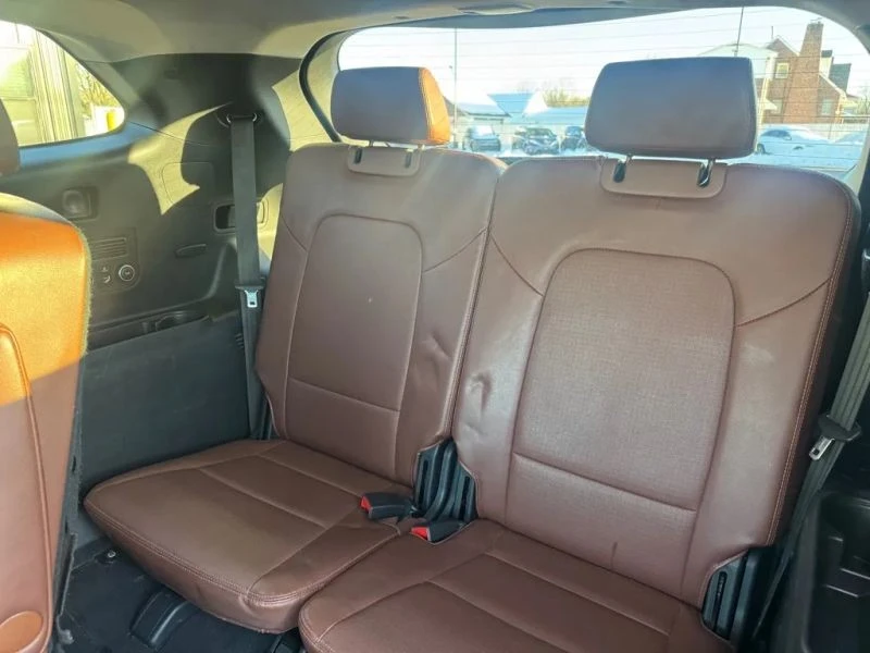 2014 Hyundai Santa Fe - Image 7 of 12