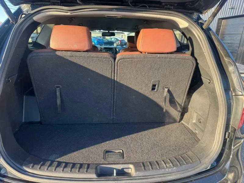 2014 Hyundai Santa Fe - Image 11 of 12