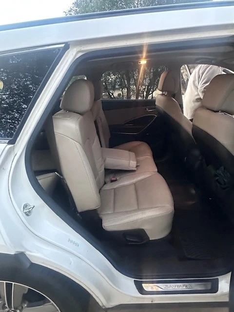 2014 Hyundai Santa Fe - Image 15 of 17