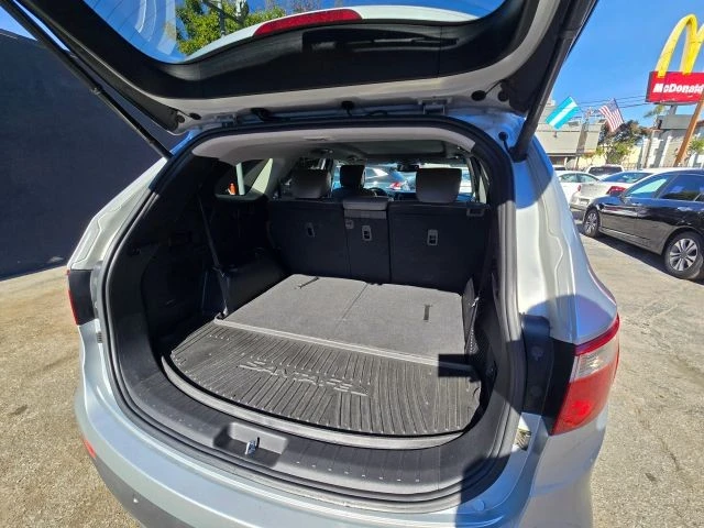 2014 Hyundai Santa Fe - Image 27 of 31