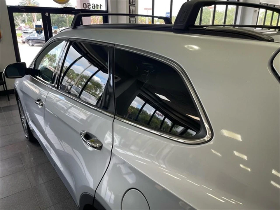 2014 Hyundai Santa Fe - Image 14 of 31