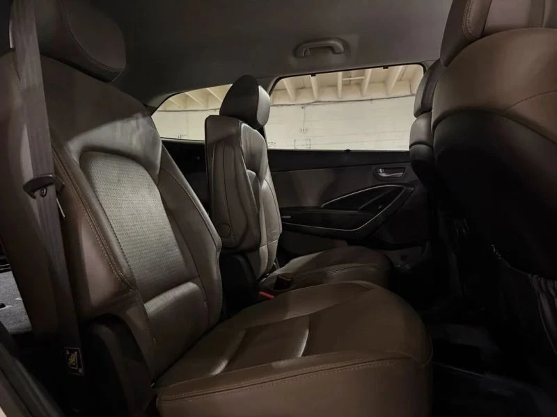 2014 Hyundai Santa Fe - Image 11 of 12