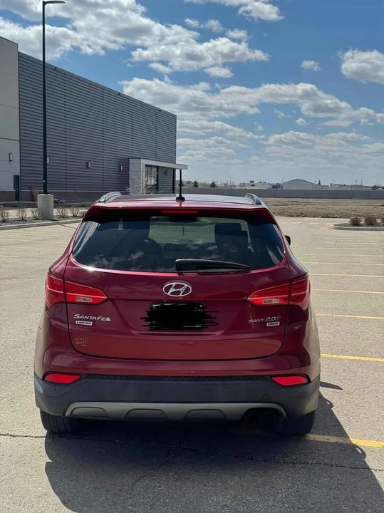 2014 Hyundai Santa Fe - Image 4 of 6