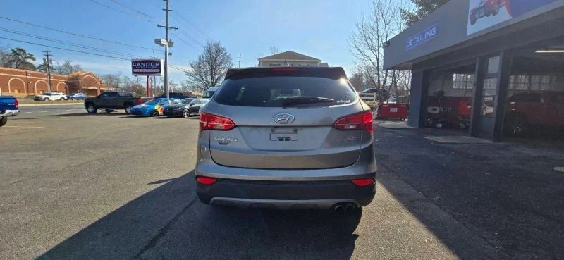 2014 Hyundai Santa Fe - Image 2 of 8
