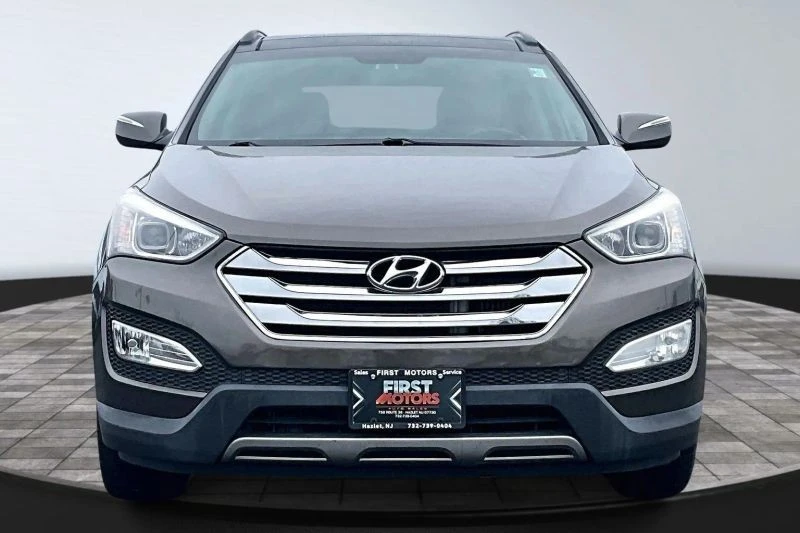 2014 Hyundai Santa Fe - Image 2 of 12