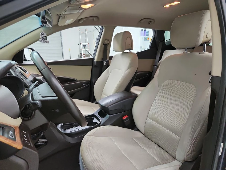 2014 Hyundai Santa Fe - Image 14 of 21