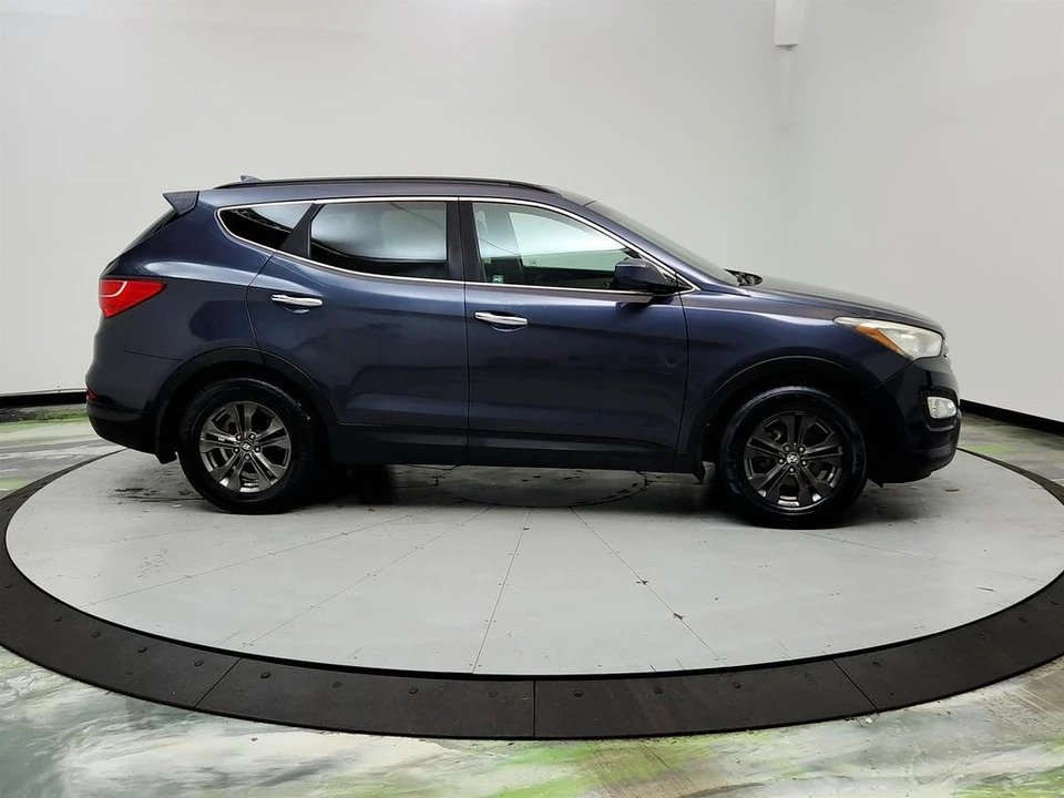 2014 Hyundai Santa Fe - Image 4 of 21