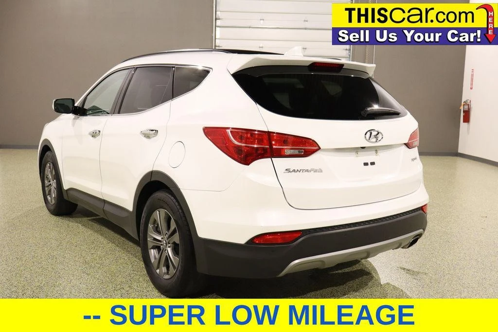 2014 Hyundai Santa Fe - Image 6 of 12