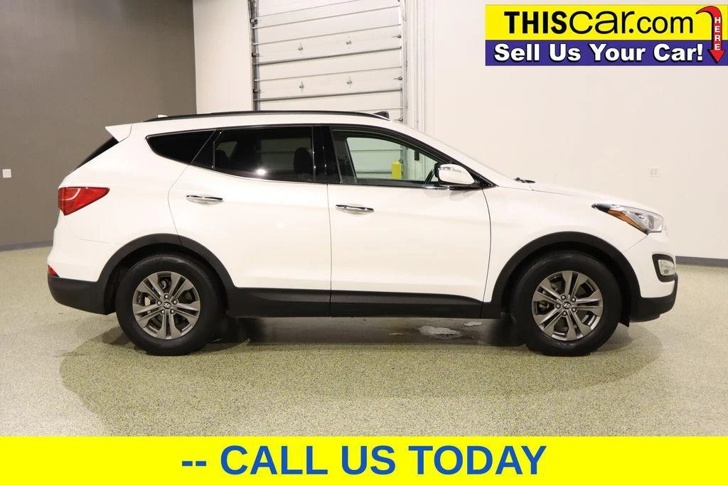 2014 Hyundai Santa Fe - Image 10 of 12