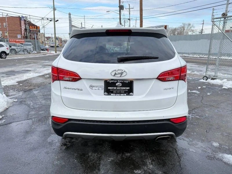 2014 Hyundai Santa Fe - Image 5 of 12